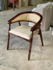 Chaises de salle à manger modernes en bois massif de style nord-européen pour événements fêtes restaurant salle à manger bureau maison en vente en gros - Product Image 4