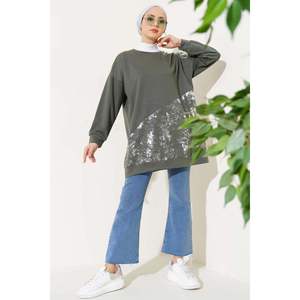 เสื้อสีกากีกับรายละเอียดฟอยล์ - Product Image 1