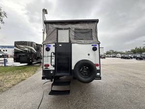 Autocaravana Coachmen Clipper Express 1-2.0-T-D MAX usada del 2022 en venta - Product Image 3