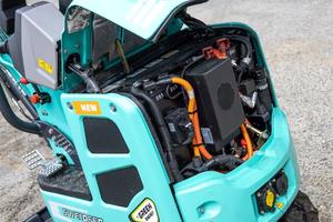 Miniexcavadora Sunward SWE10FED de Emisiones Cero al por Mayor — Compacta de 1 t, a Batería, Opciones CE/UE - Product Image 6