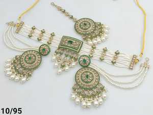 Ensemble de bijoux élégants carrés indiens traditionnels goutte et motiperle plaqué or avec boucle d'oreille et collier ras du cou Maagtika ensemble femmes - Product Image 3