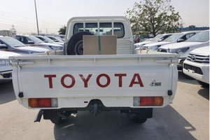 Camioneta Toyota Land Cruiser 2022, cabina sencilla, 4.1-6L, gasolina, transmisión manual, 500Nm de torque, 400Ps, 5 asientos, 25001-50000 millas. - Product Image 2