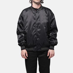 Chaqueta Varsity de Punto Satinado para Hombre, Estilo Urbano de Invierno, Profesional, con Logotipo Frontal, Impermeable y Reversible - Product Image 4