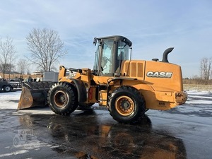 Chargeuse compacte CASE 621F 2016 avec capacité de 400 tonnes, roulement et moteur - Product Image 2