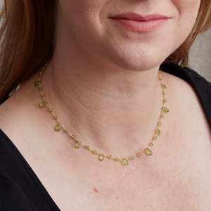 Exclusivas Cadenas de Plata de Ley 925 Brillante con Peridoto Verde, Joyería Delicada de Alta Gama para Bodas - Product Image 3