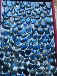 Pierre précieuse de labradorite bleue naturelle de haute qualité à 100%, cabochon, cristal bleu feu, qualité mixte, pierres de labradorite polies, différentes tailles - Product Image 4