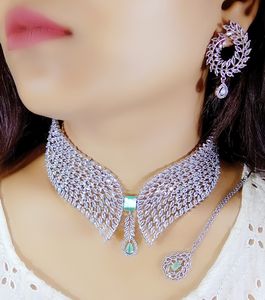 ชุดสร้อยคอเพชรจากดีไซเนอร์ลายดาวแบบอเมริกันตัดเย็บด้วยทองเหลืองหรูหราคุณภาพสูงสำหรับงานปาร์ตี้สวยงามสง่างาม - Product Image 6