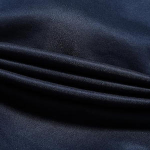 Chándales de fitness Premium para mujer Forro de contraste Tela antipilling de larga duración y estirable para sesiones de entrenamiento activo - Product Image 6