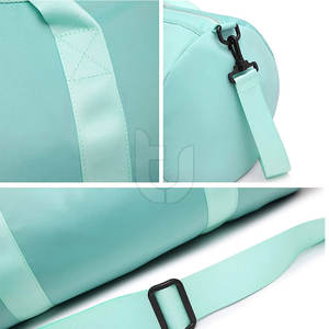 Mochila de lona para deportes al aire libre con logotipo personalizado, bolsa de viaje impermeable con MOQ bajo para Deportes y Viajes - Product Image 5