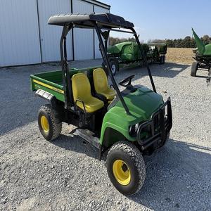Véhicule utilitaire John Deere Gator HPX615, équipement efficace et durable, idéal pour le transport et les travaux agricoles quotidiens. - Product Image 5