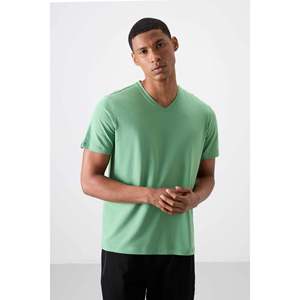 เสื้อยืดคอกลมทรงมาตรฐานสำหรับผู้ชาย Tommylife Wholesale รุ่น 87912 สีเขียวพาสเทล - PASTEL GREEN - Product Image 3