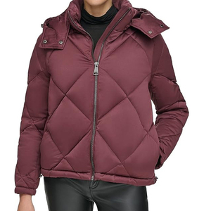 Ropa de moda para exteriores de etiqueta privada, chaqueta acolchada ligera informal para mujer, patrón sólido, impermeable, a prueba de viento, ropa de invierno con cremallera - Product Image 3