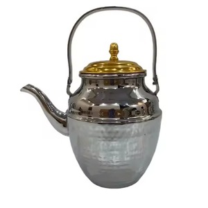 Dallah en métal artisanal artistique pour une belle décoration de salon et une présentation du patrimoine traditionnel - Product Image 6