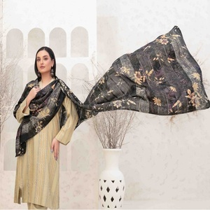 Costumes Panjabi pour femmes-Lehenga Choli pour femmes Costumes 3 pièces de pelouse par Tawakkal Vol DIRRAN Couture personnalisée disponible - Product Image 3