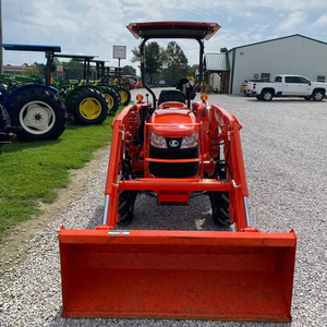 Modelo de tractor Kubota L2501 de 25HP con pala cargadora frontal y implementos de retroexcavadora adjuntos, disponible a muy buenos precios - Product Image 1