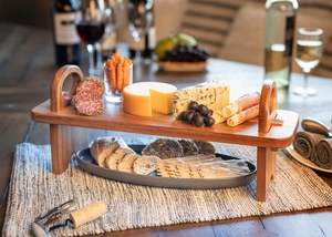 Tabla de servir de madera de acacia en soporte, plato de servir de madera elevado contemporáneo, estante de mostrador de decoración del hogar elegante acabado a mano - Product Image 5