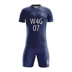 Ensemble de maillot et short de football personnalisé pour équipe masculine, 100% polyester, écologique, séchage rapide, col rond, manches courtes, tissu extensible - Product Image 4