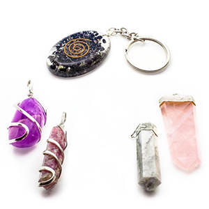 Pendentif artisanal en pierres précieuses en forme de crayon, mélange de chakras, écologique, pour la guérison Reiki, vente en gros - Product Image 1