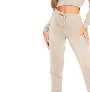 Chándal informal de invierno de calidad superior 2025 para mujer, traje de lona de dos piezas hecho en Pakistán - Product Image 2