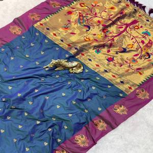 ผ้าซารีไหมเนื้อนุ่ม VASTRA COTTAGE ลาย Paithani พร้อมลายปักดิ้นทอง ขอบผ้าลายรูปนกยูงสีทอง พร้อมเสื้อผ้าลาย Brocade - Product Image 5