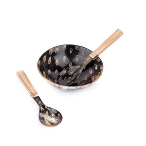 Vente en gros de bols à soupe et à salade en bois de corne, écologiques, imperméables, faits à la main, polis, à motif ovale, imitation antique, ambiance artisanale - Product Image 1