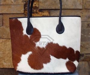 High Quality Customized Comfortable Cowhide Crossbody Purse Handbag Western <b>Bag</b> Brown <b>White</b> Cow Hide Western Tooled Leather - Product Image 3