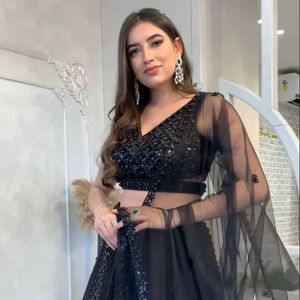 Lehenga Choli para eventos nupciales a precio mayorista Ropa de boda y fiesta Colección nupcial Ropa tradicional india de Pakistán - Product Image 1