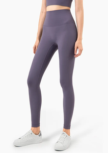 Ensemble de vêtements de détente deux pièces pour femmes avec logo personnalisé professionnel Legging et soutien-gorge écologiques de grande taille à motif solide - Product Image 2