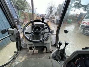 Chargeuse-pelleteuse JCB 3CX avec moteur et boîte de vitesses, matériel d'occasion, 3900 kg, 0-2000 heures - Product Image 4