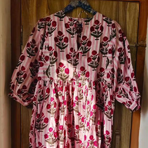 Robe mi-longue à imprimé bloc Mini robe rayée longue robe imprimée bloc col profond avec ficelle plus proche - Product Image 1