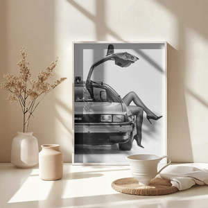 Impresión Artística Future Is Female Parte 3, Pieza Decorativa Elegante y Femenina - Product Image 4