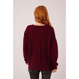 Pull en tricot bordeaux Thessaloniki avec fente latérale, style décontracté, vente en gros - Product Image 1