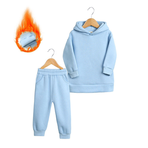 Conjunto de dos piezas para bebés y niños pequeños, sudadera con capucha y pantalones deportivos a juego, con logotipo personalizado, de forro polar, cálido y suave, de algodón. - Product Image 6
