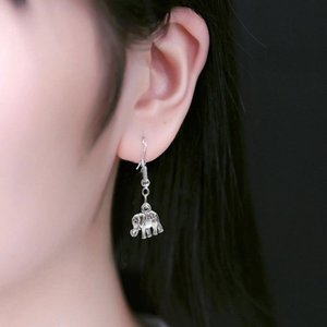 Avarta combo exaltant de boucle d'oreille éléphant et boucle d'oreille en forme de coquille - Product Image 2