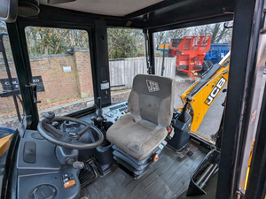 JCB 2CX A Modelo de excavadora JCB 2CX, 2000 horas, caja de cambios manual, Dirección de 4 ruedas, brazo extensor, carrete rompedor y rompedor, 4 en 1 Bu - Product Image 6