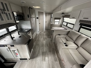 D-y-n-a-m-a-x I-s-a-t-a 5 34DS4X4 Usado 2023 - Product Image 5