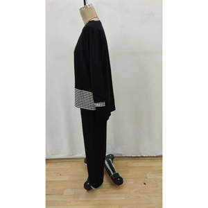 Conjunto de dos piezas de blusa y pantalón de viscosa de dos hilos con detalle de pata de gallo y cuello redondo de manga larga para mujer, 31835 - Negro - Product Image 5