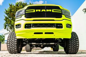 Raam 2500 Laramie Sport Mega Cab 4x4 2023, Gasolina, Bajo Kilometraje - Product Image 6