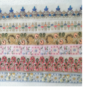 Bordado floral hecho a medida en varios colores en diseños étnicos para diversos fines en diferentes anchos y tamaños - Product Image 4