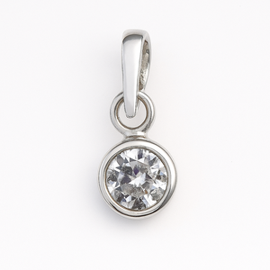 Pendentif minimaliste Rhaya Jewels pour femme en argent sterling 925 avec zircon cubique serti clos, idéal pour le quotidien ou les mariages, finition rhodiée - Product Image 1
