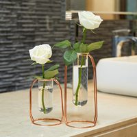 AWE Classique Coastal Design Haute Stabilité Métal Fer Triangle Cadre Or Table Fleurs Artificielles Petit Vase En Verre De Noël