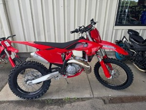 BEST-SELLER Nouvelle Moto <span class=keywords><strong>Enduro</strong></span> Tout-Terrain <span class=keywords><strong>GASGAS</strong></span> EX 300 300cc 2027 Fabriquée en Autriche >80km/h - Product Image 1
