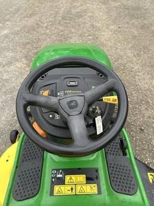 Cortacésped pequeño Jn Deere D130 de alta calidad con tracción en las cuatro ruedas con control remoto del motor de 21 HP 1 año de garantía 206kg - Product Image 5