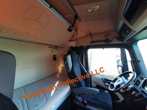 Camion tracteur Mercedes-Benz Actros 1843 LS 2017, diesel, semi-remorque avec couchette, état d'occasion, 4x2, Euro 6, conduite à gauche - Product Image 6