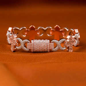 กำไลมอยส์ซาไนต์เงินสเตอร์ลิง925กลมและบาแกตต์ตัดเครื่องประดับที่ได้รับแรงบันดาลใจจากคริสเตียนเหนือกาลเวลาสำหรับสวมใส่ทุกวัน - Product Image 4