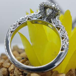 10K oro blanco VVS1 D Color Esmeralda corte aplastado Moissanite media banda compromiso y eternidad anillo regalo de fiesta para mujer - Product Image 6