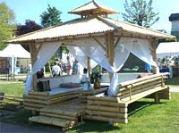 Mobilier d'extérieur de haute qualité en bambou Tiki Bar & Pergola fait à la main avec auvent et design gazebo