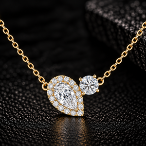 Collar con Colgante de Diamante Cultivado en Laboratorio con Corte de Pera Toi Et Moi, Oro Sólido de 14K/18K, DEF VVS, Certificado IGI, 2.40 CTW, Minimalista, Personalizado - Product Image 1