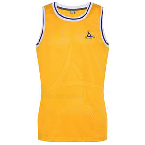 Camiseta de Baloncesto de Manga Corta Transpirable de Verano Personalizada de Alta Calidad, Ropa Deportiva de Color Sólido 100% Poliéster - Product Image 1