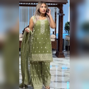 Conjunto de salwar kameez de georgette de diseñador con top con bordado de hilo grueso y pantalón plazzo con dupatta para salidas informales, corte moderno. - Product Image 2